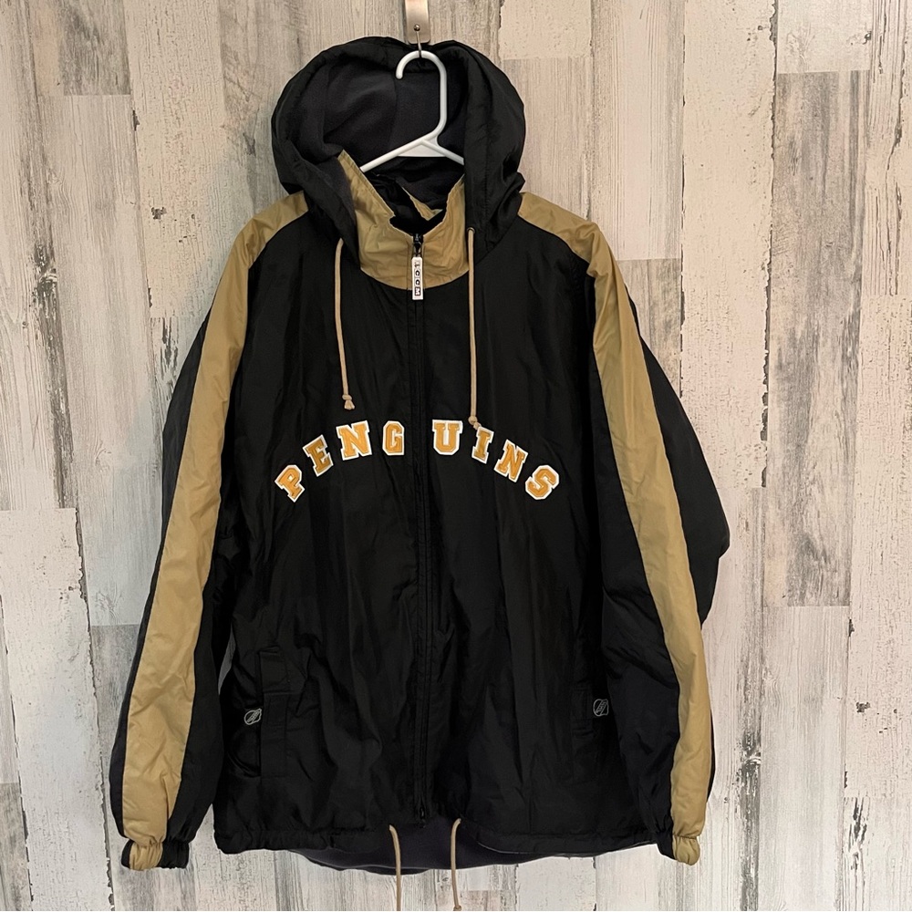 CCM NHL Authentic Pittsburgh Penguins Full Zip Logo Jacket Size Large Vintage